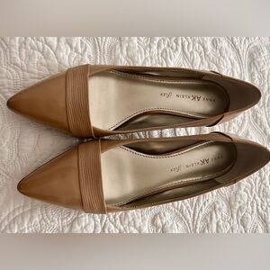 Taupe low heel pumps size 10